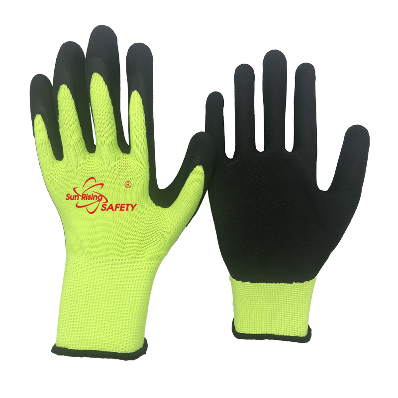 SRSafety-yellow-liner-foam-latex-dipping-on-palm-glove